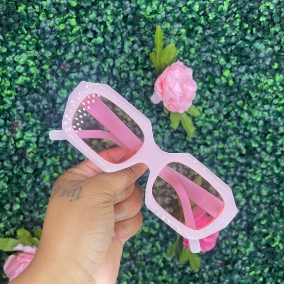 Reloaded frames - Picture 2 of 8